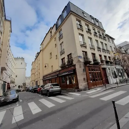 Apartment Cosy 2 Pieces Typiquement Parisien A Notre-dame Paris
